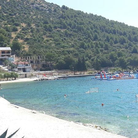 Apartment Goga'S Retreat In Marina Εξωτερικό φωτογραφία