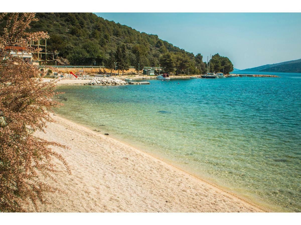 Apartment Goga'S Retreat In Marina Εξωτερικό φωτογραφία