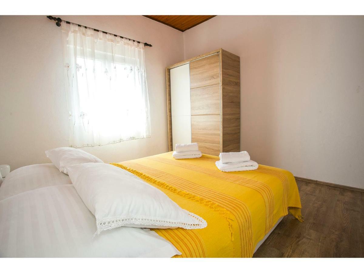 Apartment Goga'S Retreat In Marina Εξωτερικό φωτογραφία