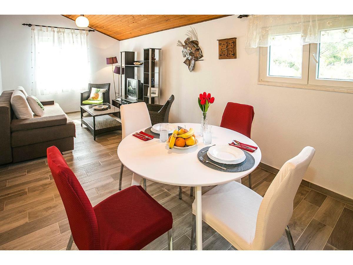 Apartment Goga'S Retreat In Marina Εξωτερικό φωτογραφία