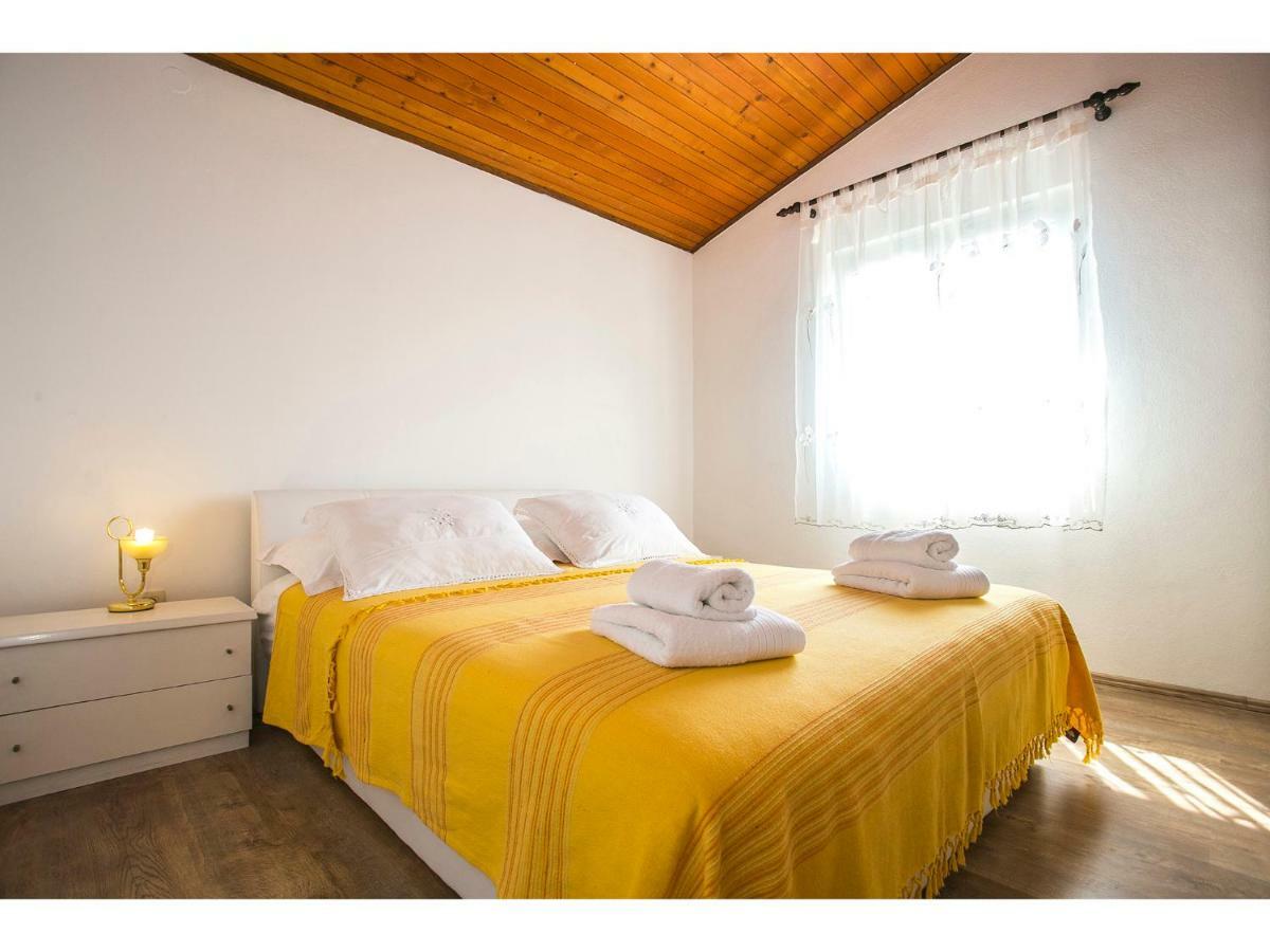 Apartment Goga'S Retreat In Marina Εξωτερικό φωτογραφία