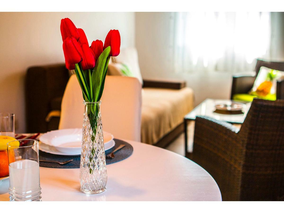 Apartment Goga'S Retreat In Marina Εξωτερικό φωτογραφία