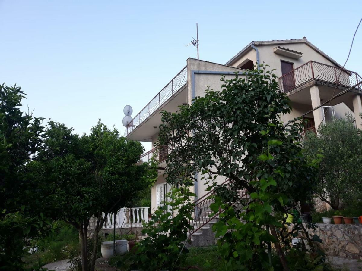 Apartment Goga'S Retreat In Marina Εξωτερικό φωτογραφία